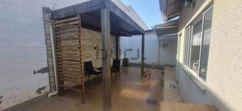 Casa 3 quartos em condomínio fechado - Jardim Guanabara 2